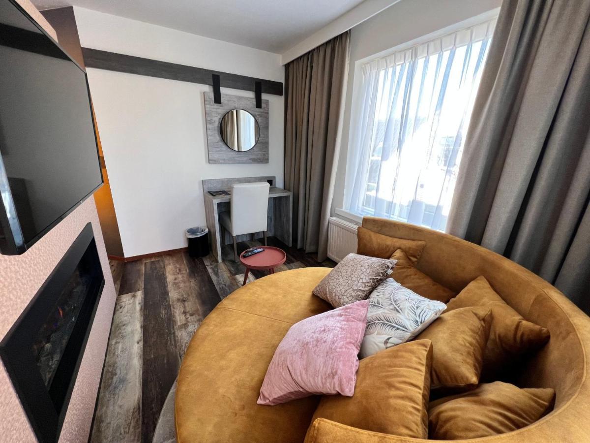 Hotel Nap Вест-Терсхелинг Екстериор снимка