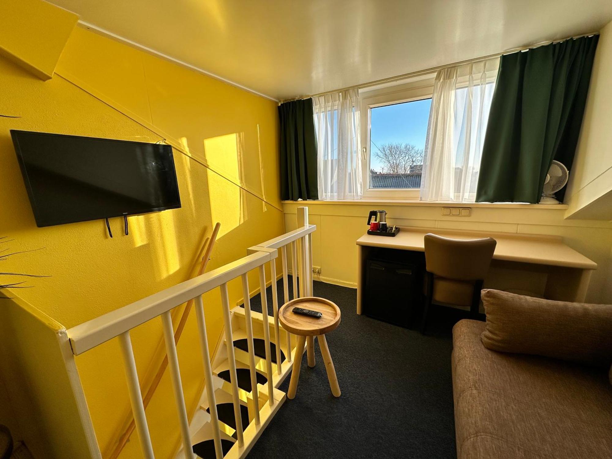 Hotel Nap Вест-Терсхелинг Екстериор снимка